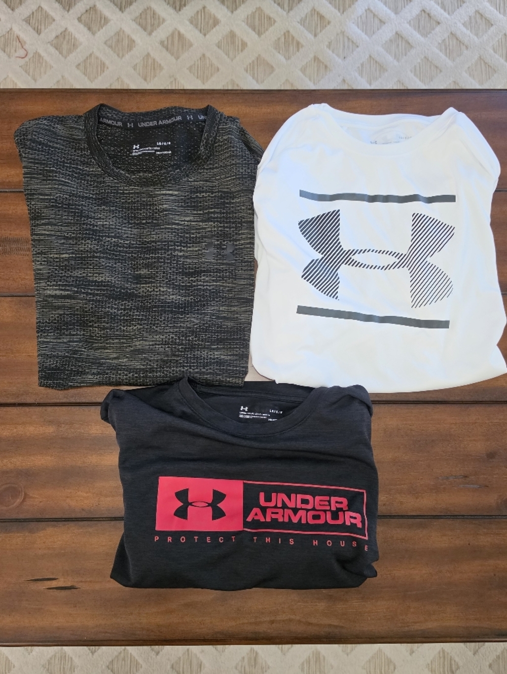 3 Men's UA Tshirts - Sz Lg